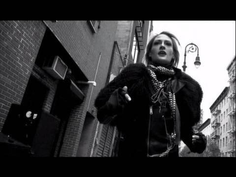Metric - Gold Guns Girls