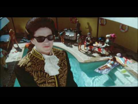 Vampire Weekend - Holiday