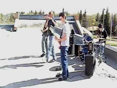 Crossfade - So Far Away