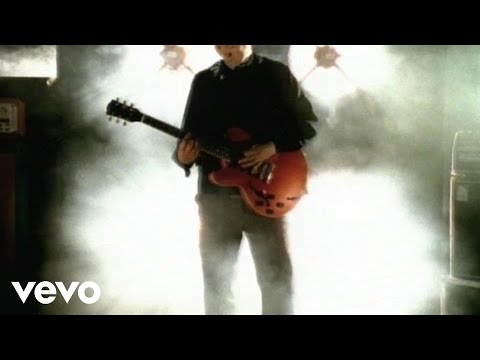 Kaiser Chiefs - I Predict A Riot