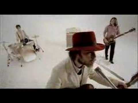 Supergrass - St Petersburg